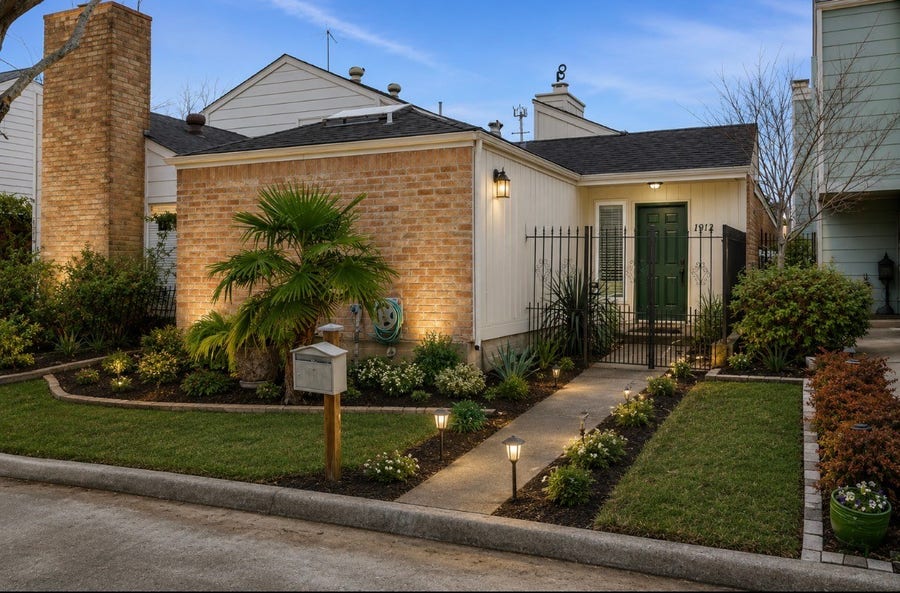 Property photo for 1912 Trixie Lane, Houston, TX