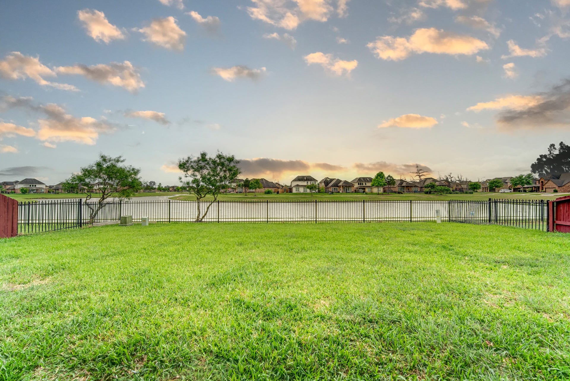 9422 Harmony Lake Lane, Richmond, TX 77469