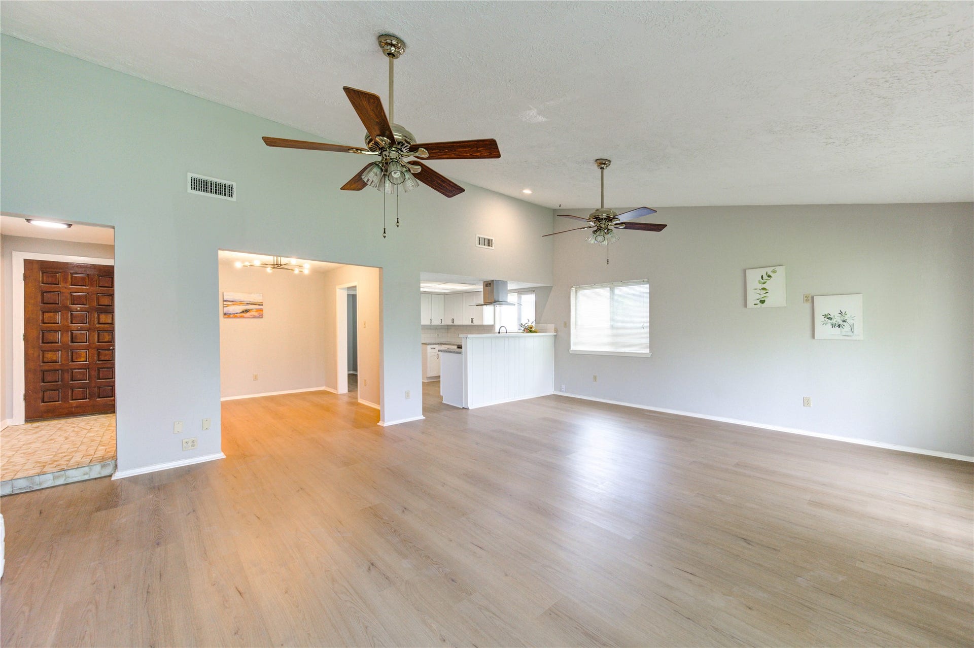 10523 Towne Square Road, Sugar Land, TX 77498