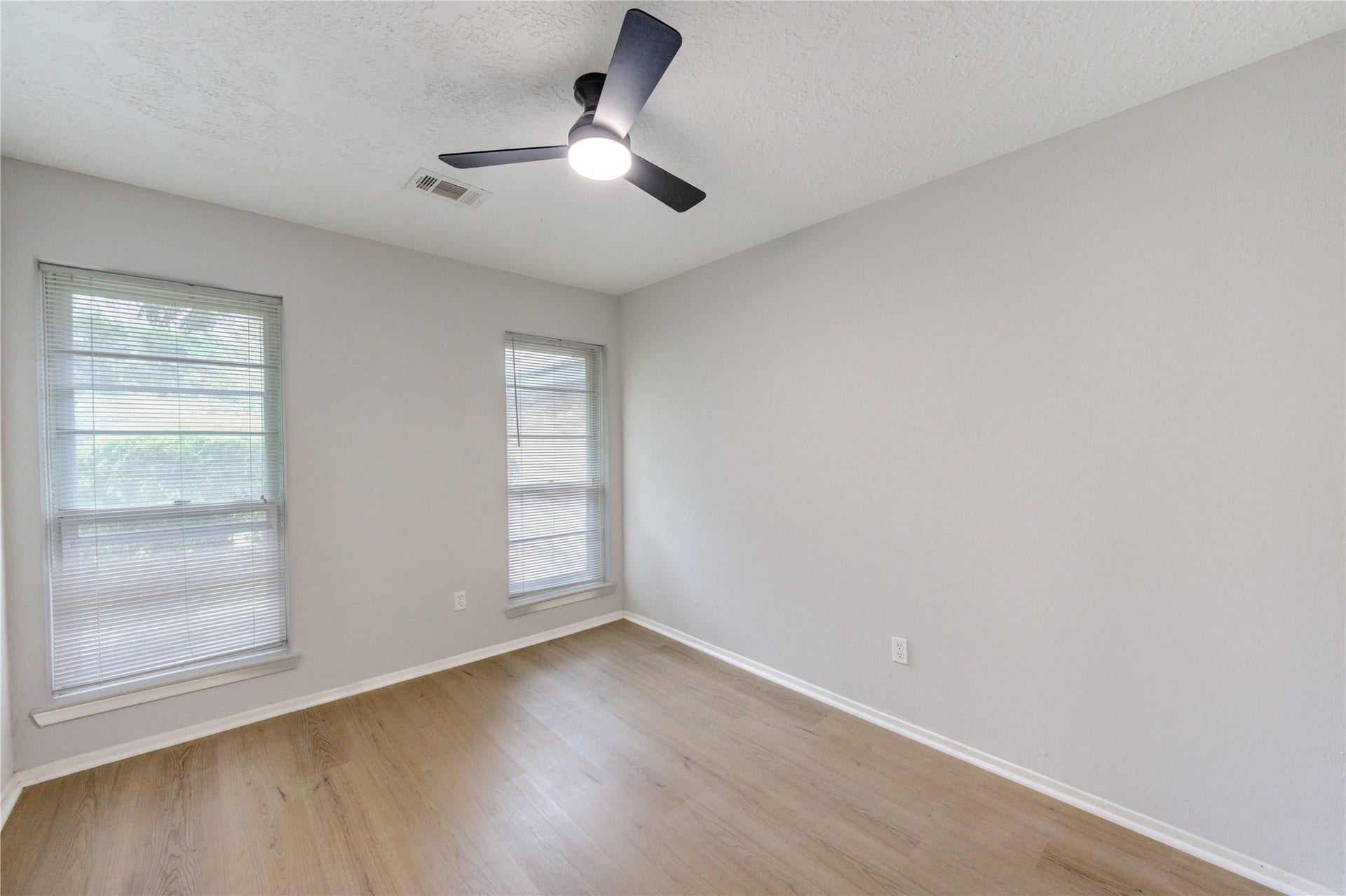 10523 Towne Square Road, Sugar Land, TX 77498