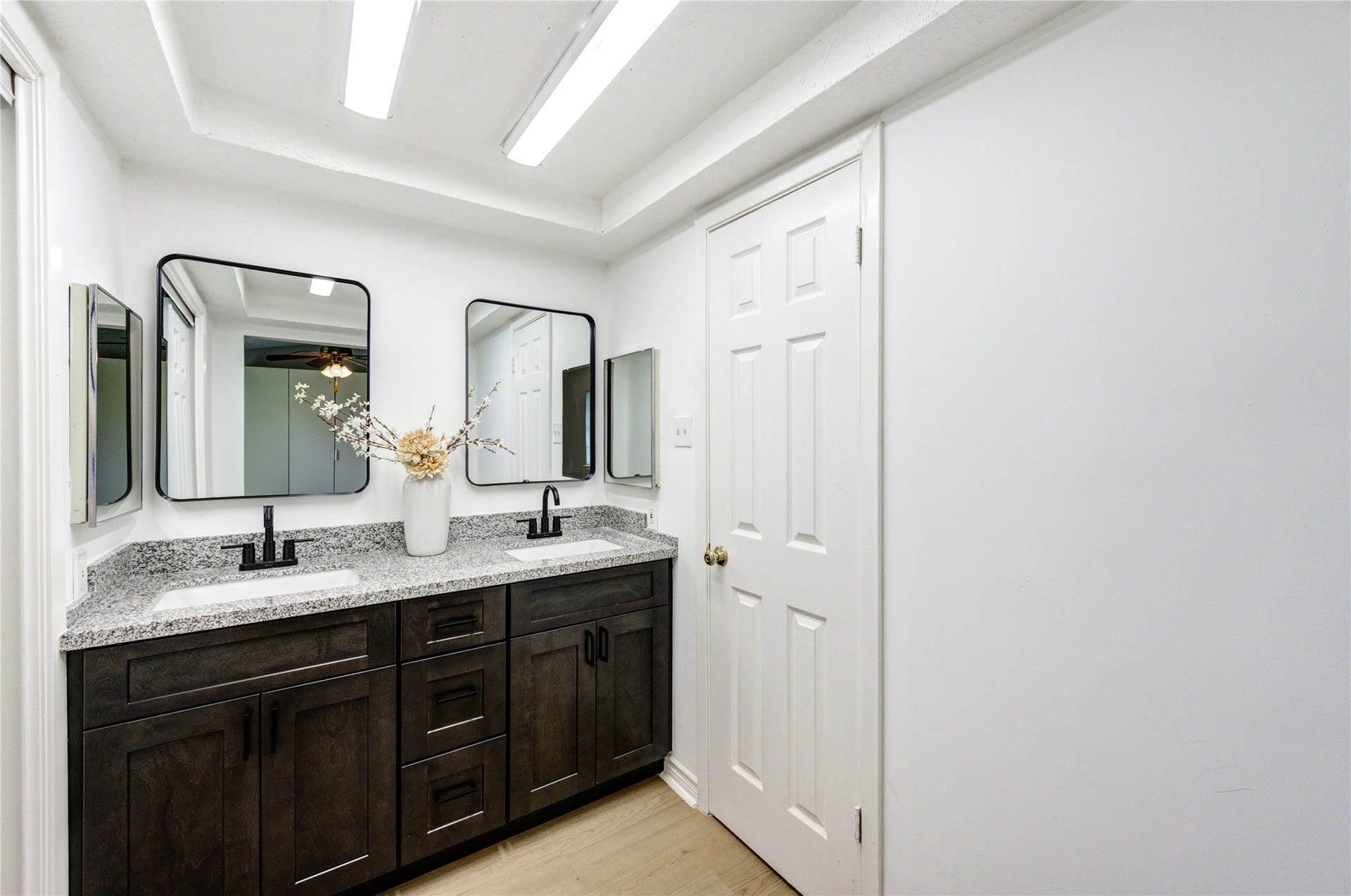 10523 Towne Square Road, Sugar Land, TX 77498