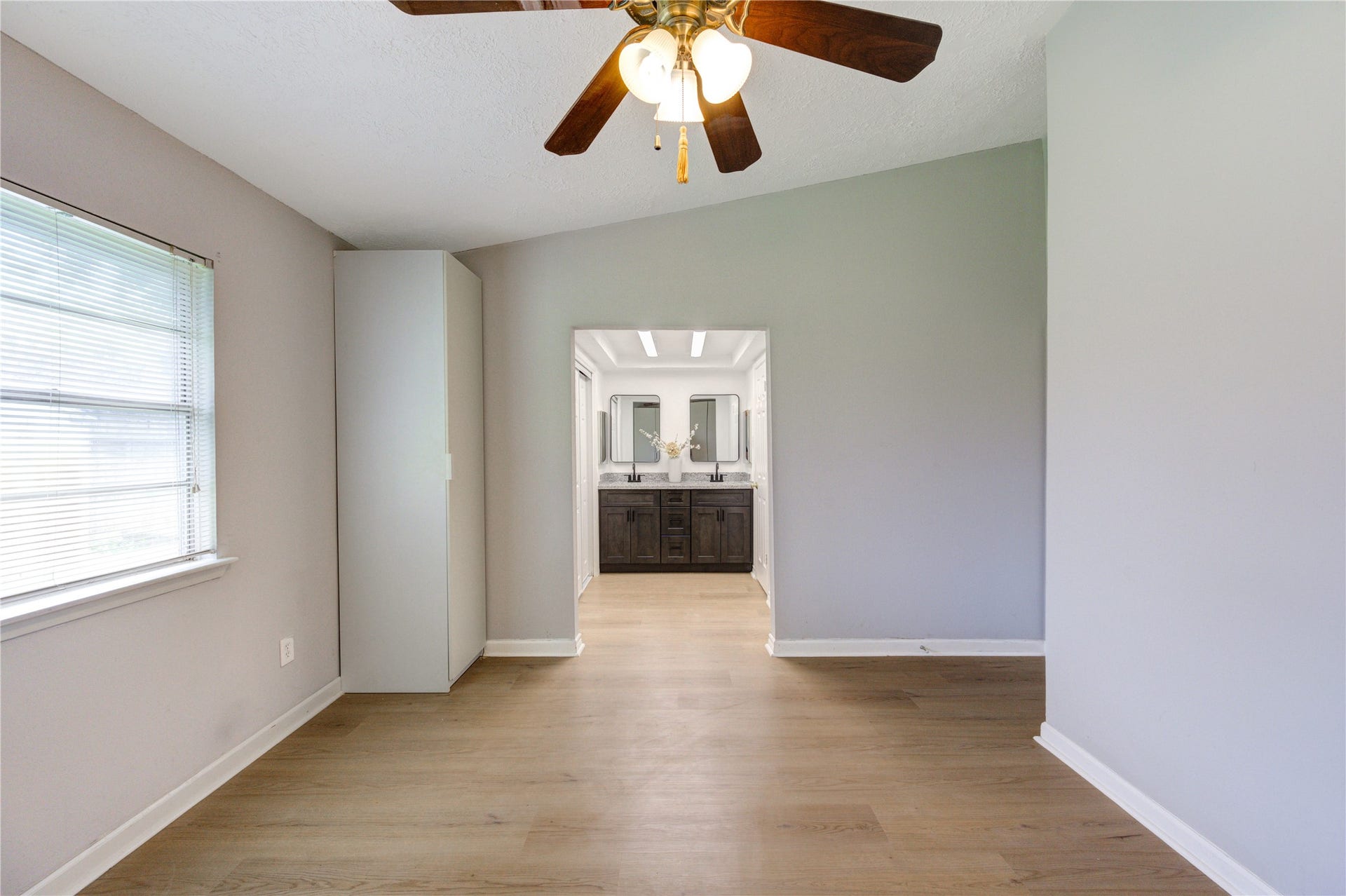 10523 Towne Square Road, Sugar Land, TX 77498