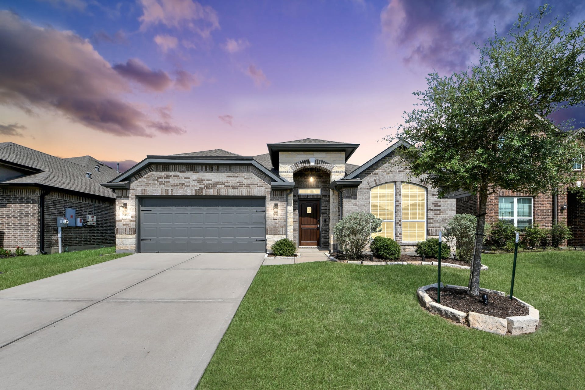 5186 Dry Hollow Drive, Alvin, TX 77511 Welcome to 5186 Dry Hollow Dr.