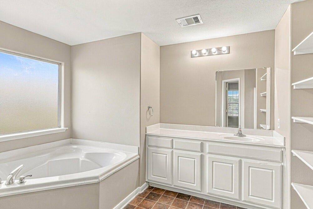 4419 Thistle Pond Court, Richmond, TX 77469 4419 Thistle Pond Court, Richmond, TX 77469