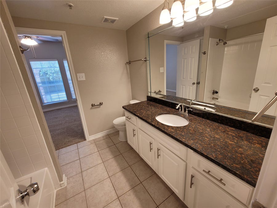 Property photo for 1919 Post Oak Park Drive, #1212, Houston, TX