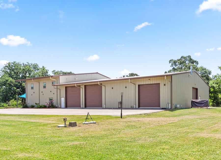 Property photo for 659 Brit Bailey Boulevard, Angleton, TX