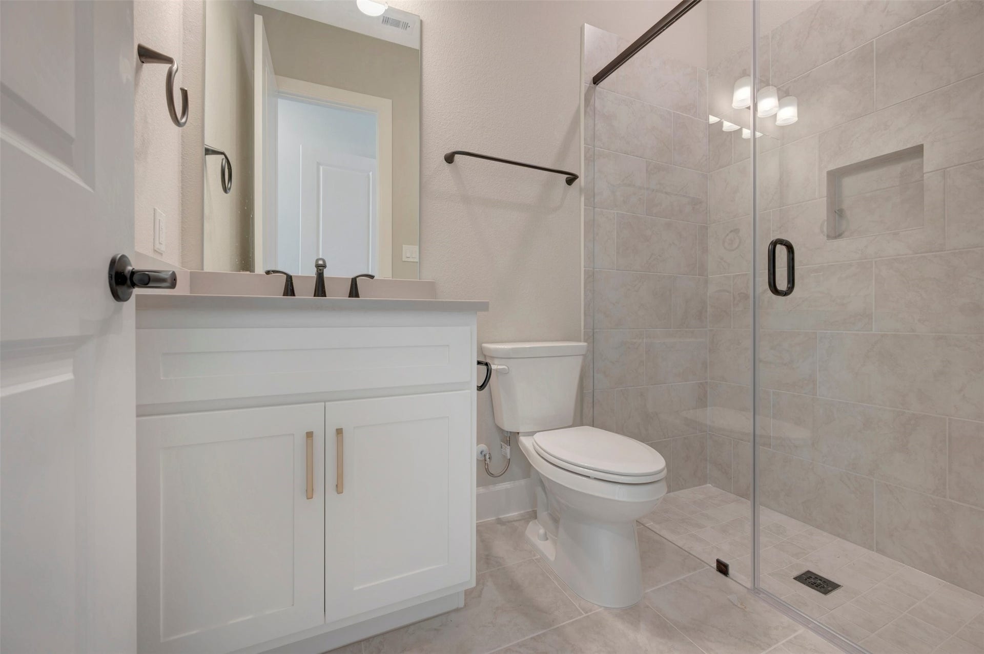 2014 Escobar Street, Montgomery, TX 77316 2014 Escobar Street, Montgomery, TX 77316