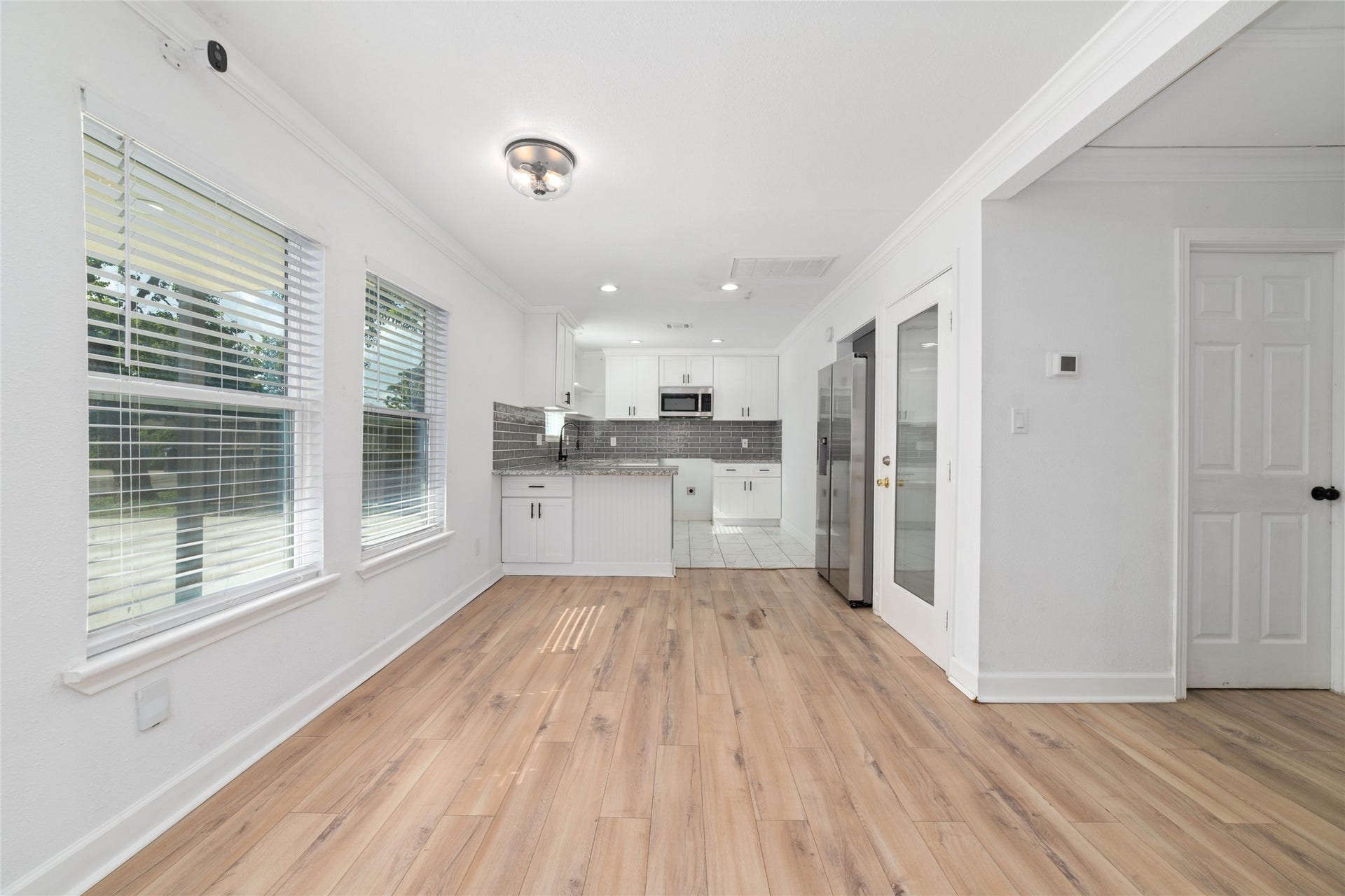 7125 Conley Street, Houston, TX 77021 This section of the open concept floor plan is your dining area.
