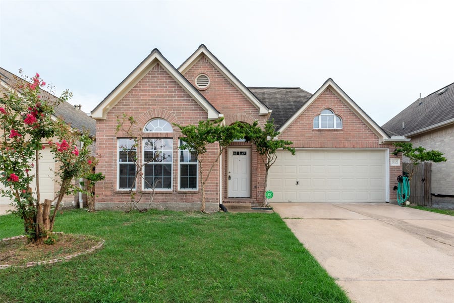 Property photo for 13327 Boxwood Terrace Drive, Houston, TX