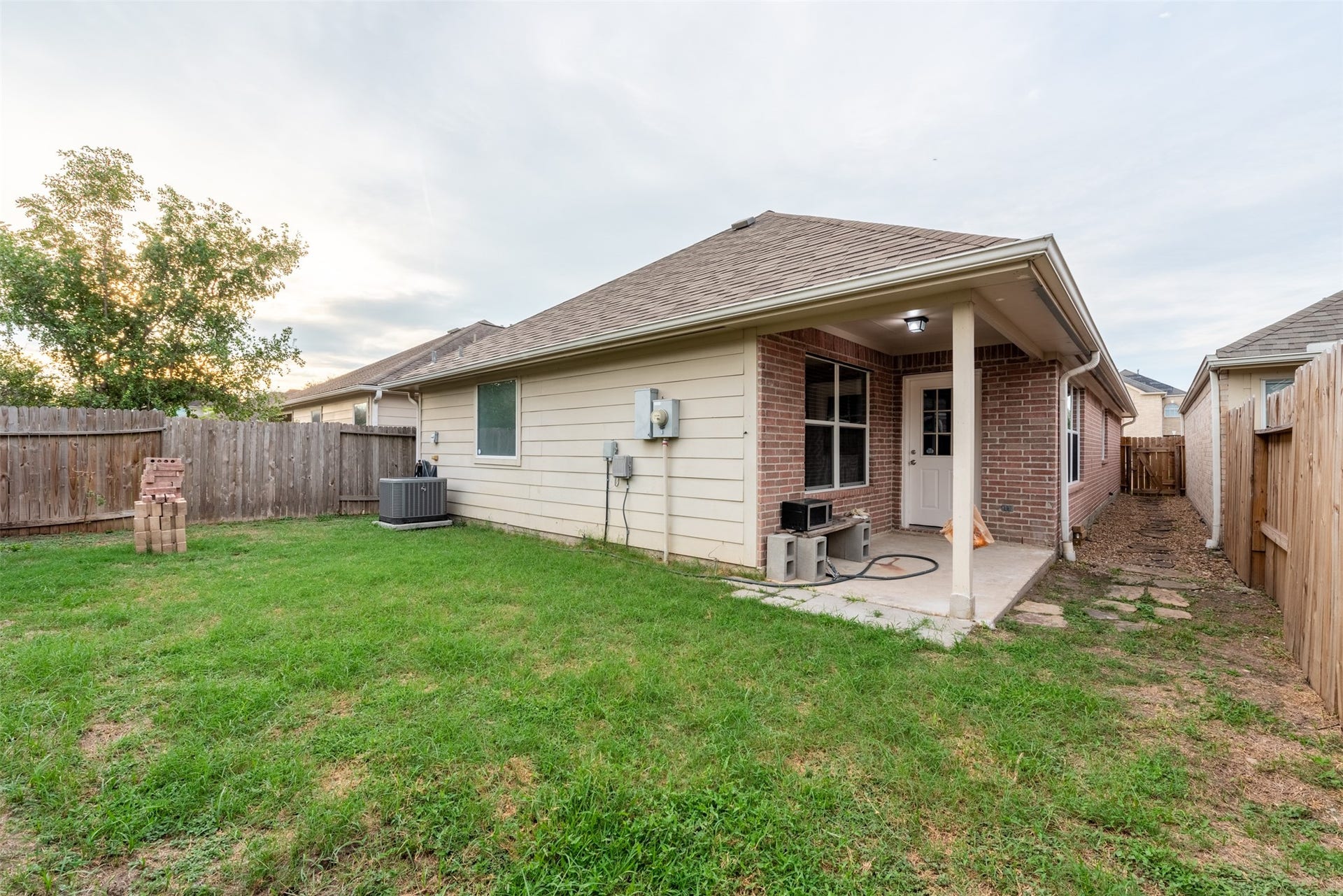 13327 Boxwood Terrace Drive, Houston, TX 77083 13327 Boxwood Terrace Drive, Houston, TX 77083