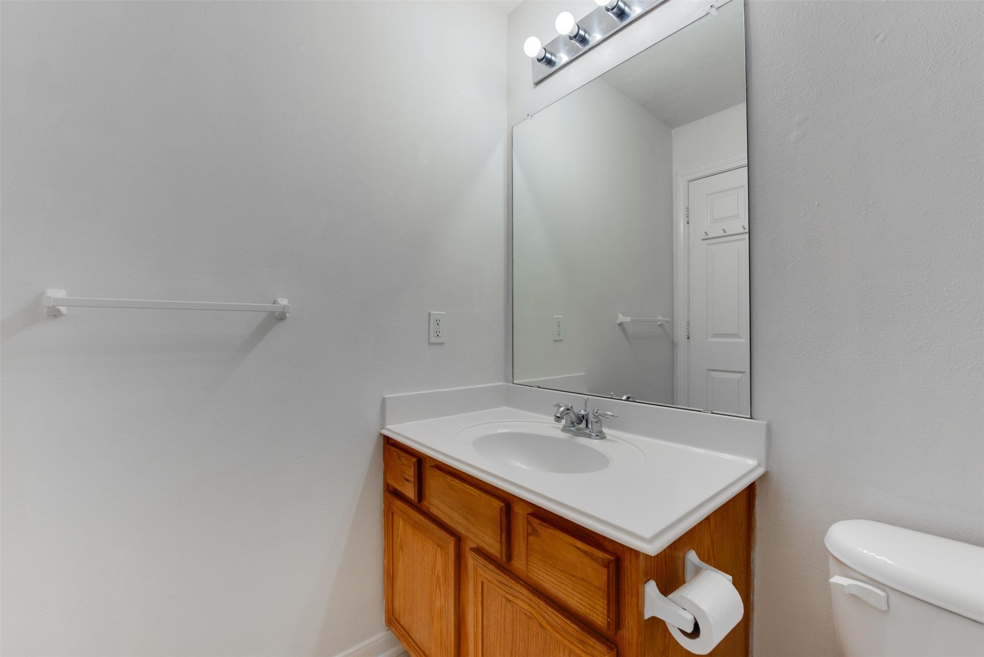13327 Boxwood Terrace Drive, Houston, TX 77083 13327 Boxwood Terrace Drive, Houston, TX 77083