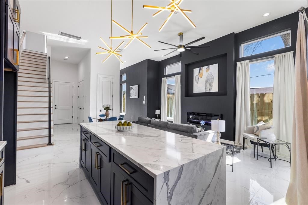 7330 Saint Lo Road, #B, Houston, TX 77033 7330 Saint Lo Road, #B, Houston, TX 77033