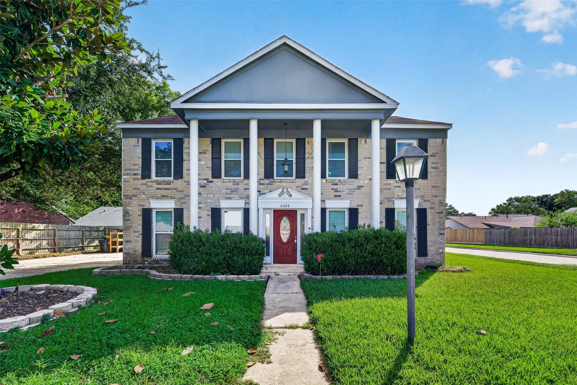 2328 Colleen Drive, Pearland, TX 77581 2328 Colleen Drive, Pearland, TX 77581