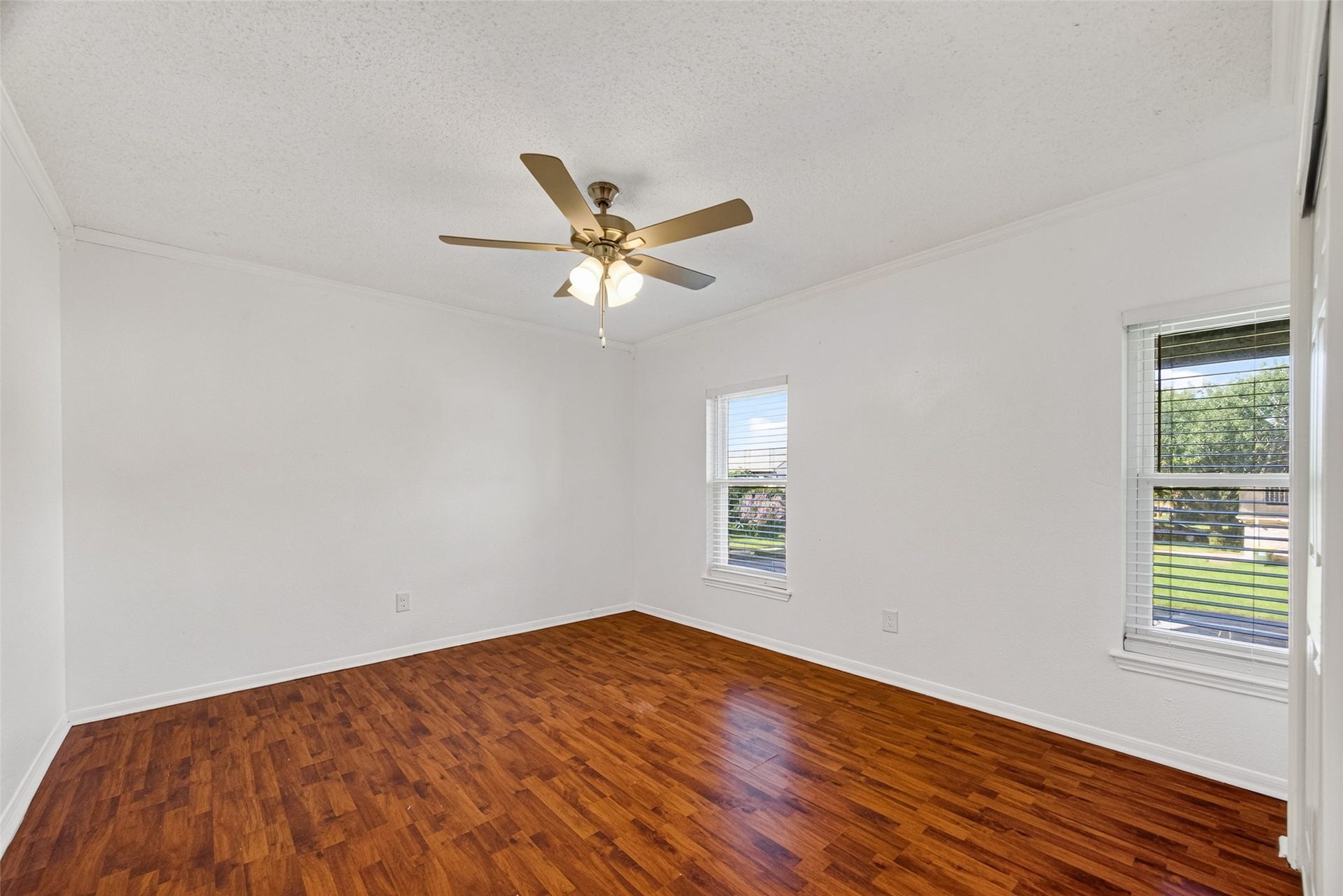 2328 Colleen Drive, Pearland, TX 77581 2328 Colleen Drive, Pearland, TX 77581