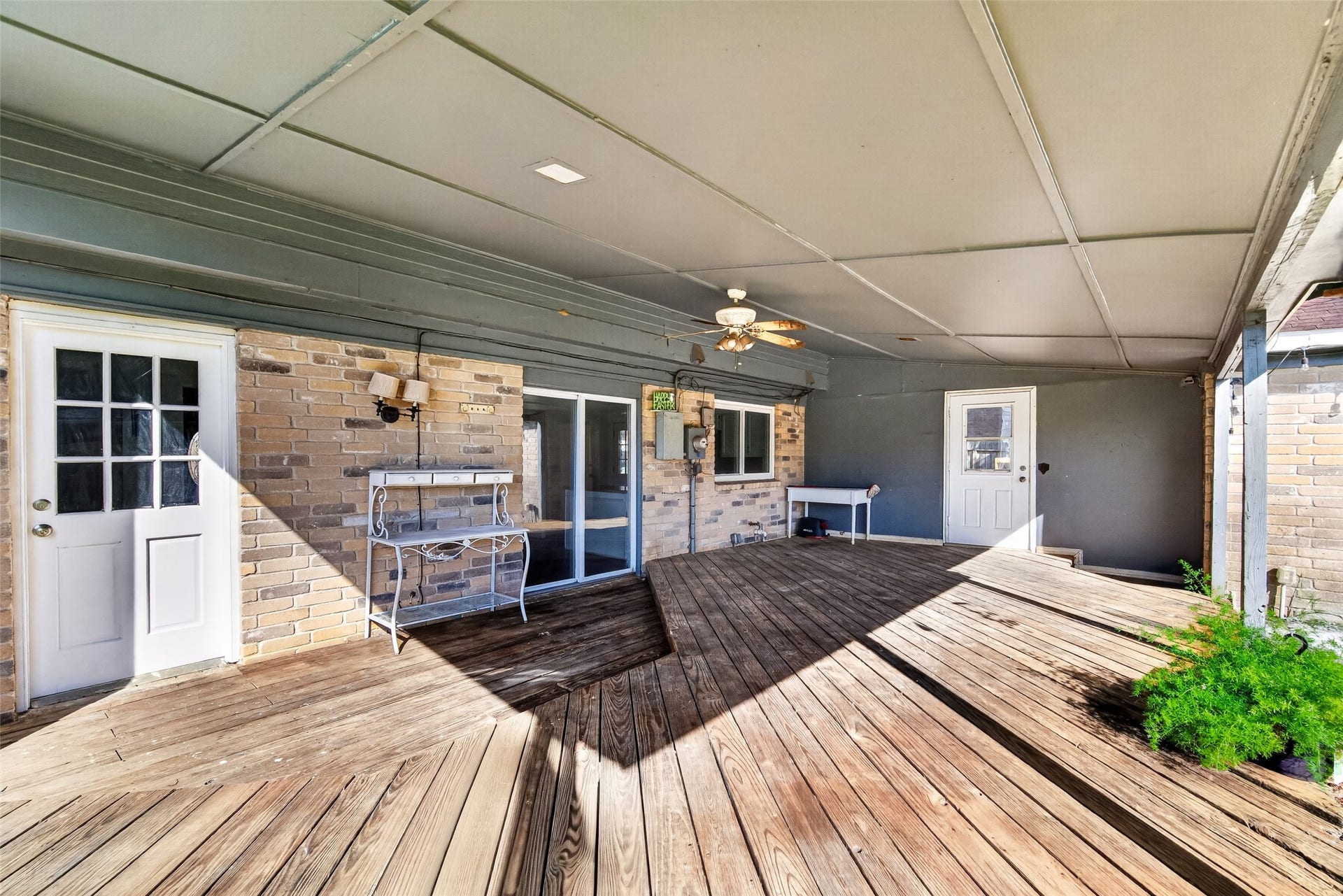 2328 Colleen Drive, Pearland, TX 77581 2328 Colleen Drive, Pearland, TX 77581