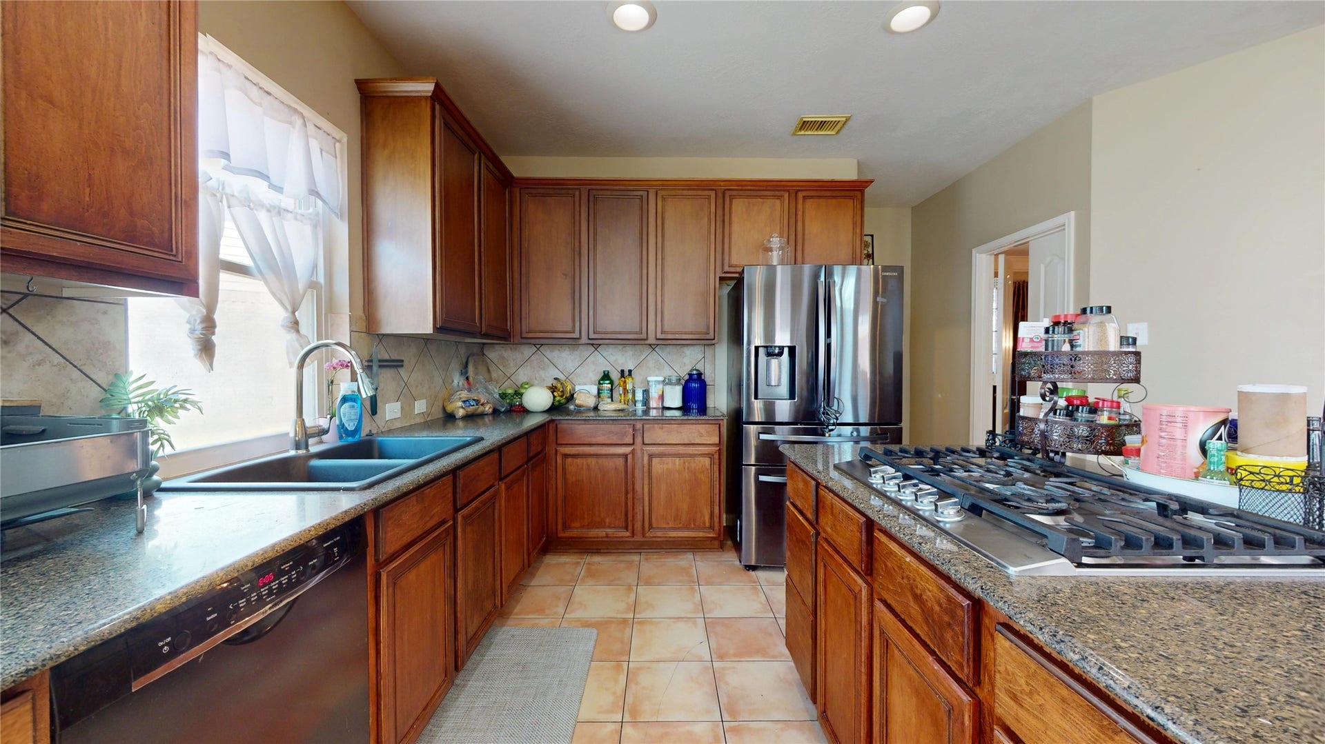3310 Aspenbrook Ct Court, Pearland, TX 77581