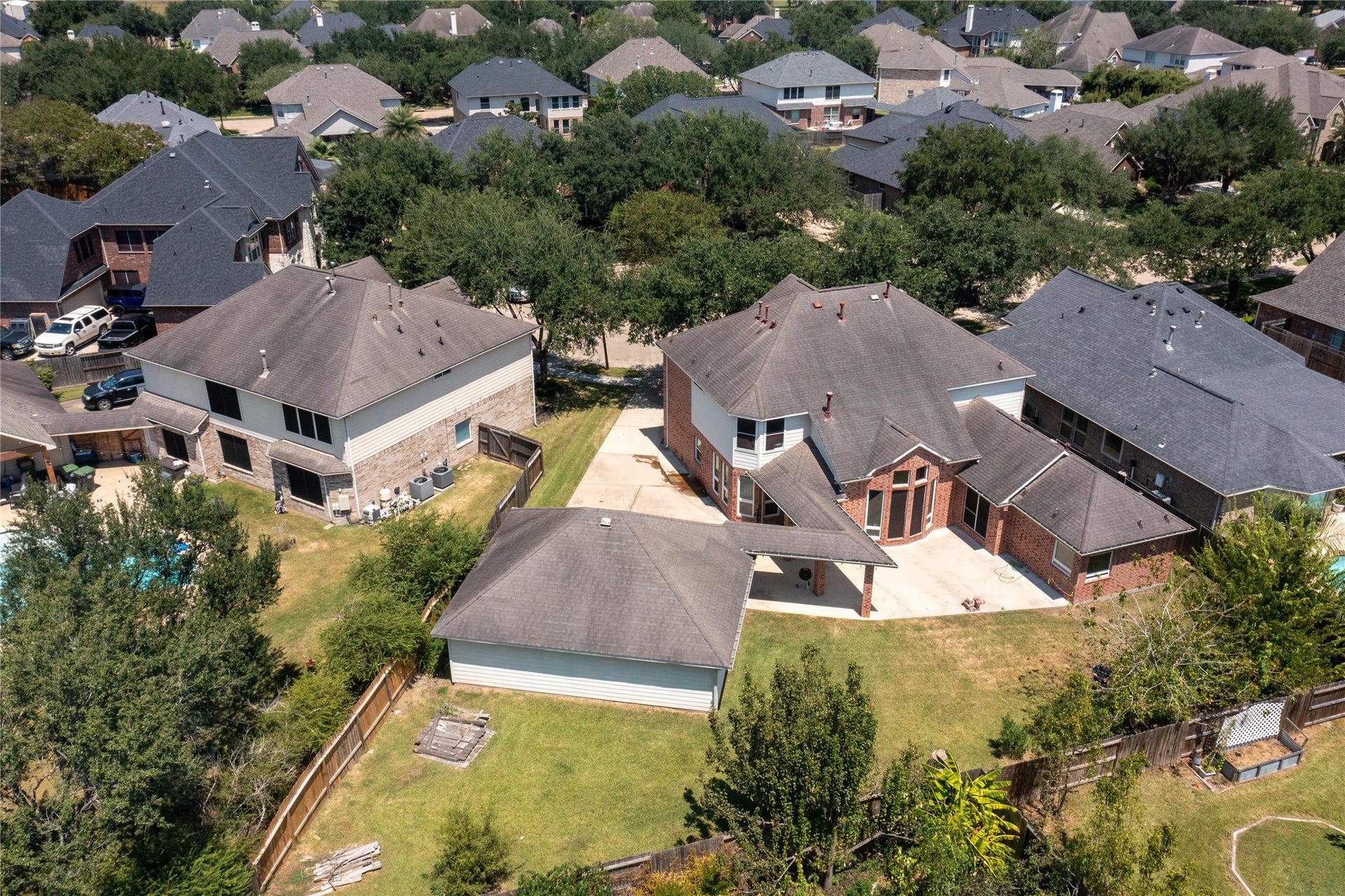 3310 Aspenbrook Ct Court, Pearland, TX 77581