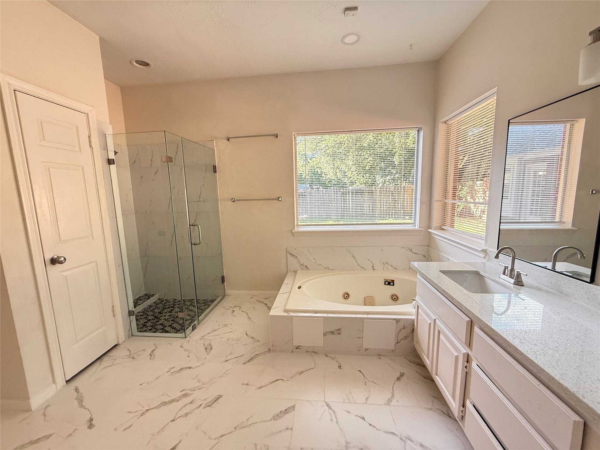 14527 Circlewood Way, Houston, TX 77062 14527 Circlewood Way, Houston, TX 77062