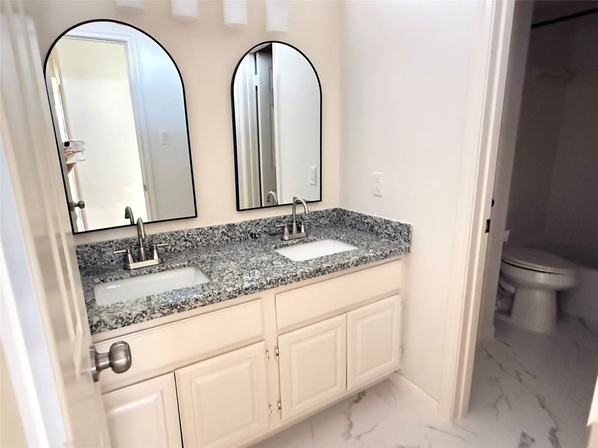 14527 Circlewood Way, Houston, TX 77062 14527 Circlewood Way, Houston, TX 77062