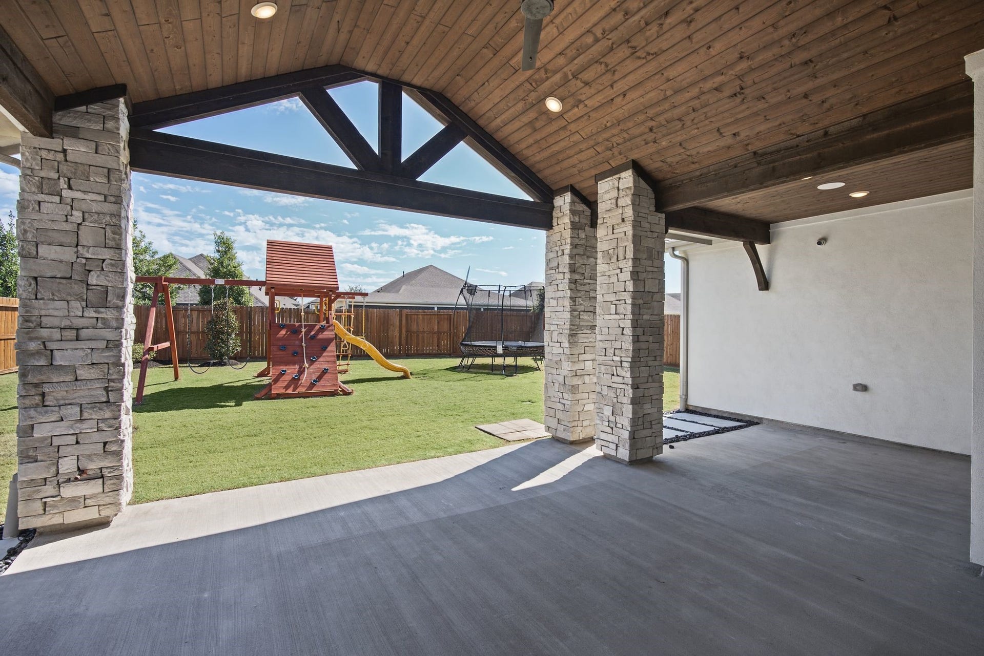 10810 Painted Crescent Court, Cypress, TX 77433 Extended Covered Patio