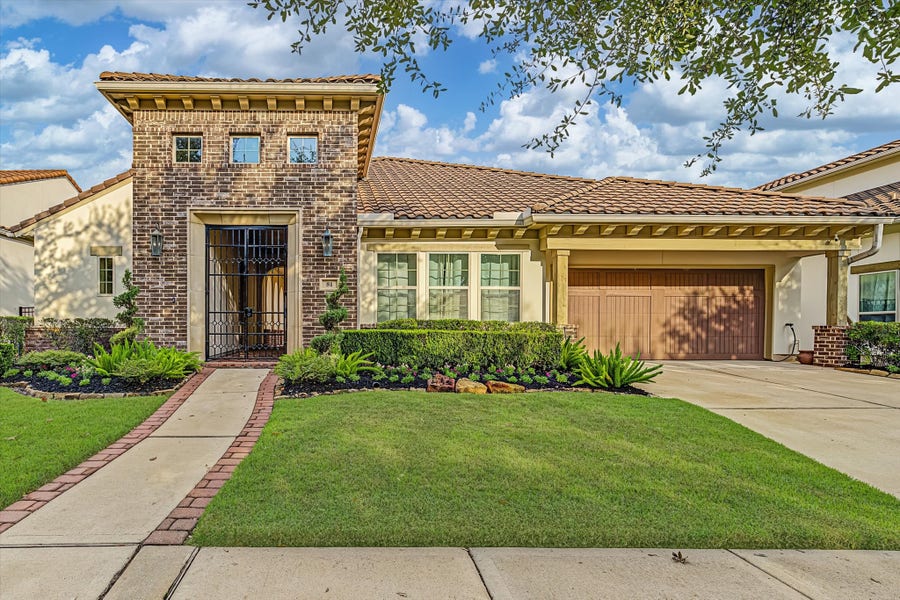 Property photo for 81 Quiet Way Lane, Sugar Land, TX