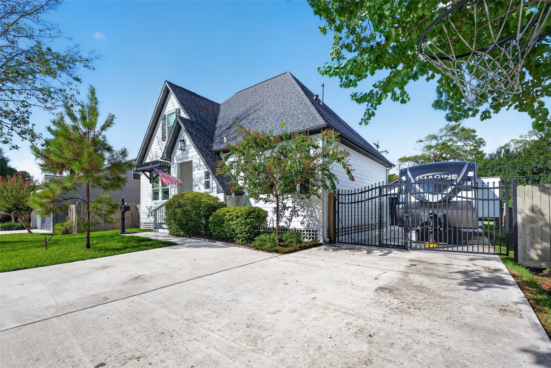 107.5 Shirleen Drive, Seabrook, TX 77586 107.5 Shirleen Drive, Seabrook, TX 77586