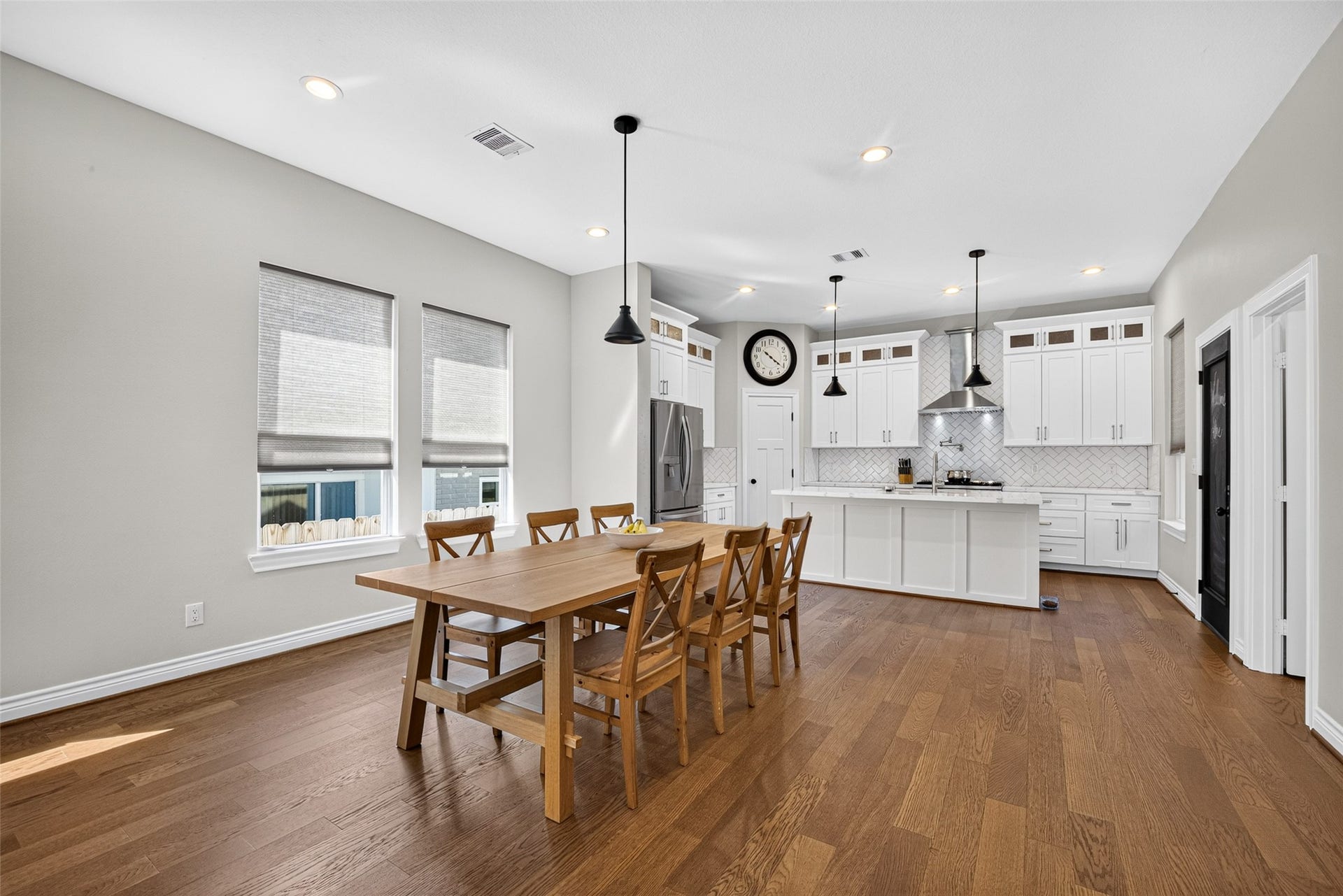 107.5 Shirleen Drive, Seabrook, TX 77586 107.5 Shirleen Drive, Seabrook, TX 77586