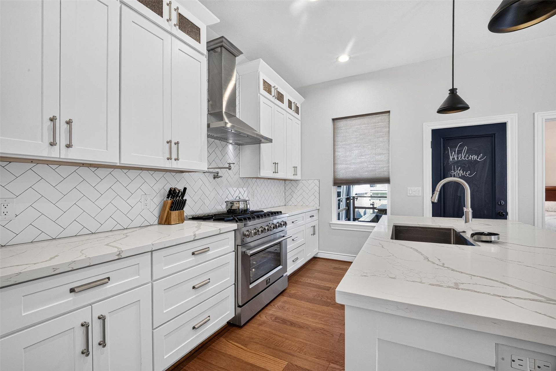 107.5 Shirleen Drive, Seabrook, TX 77586 107.5 Shirleen Drive, Seabrook, TX 77586