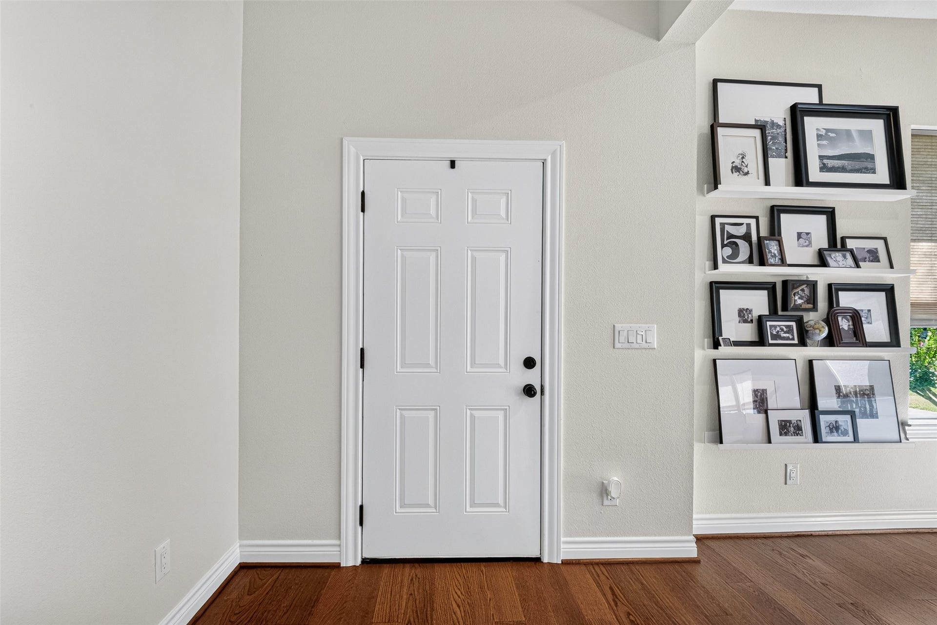 107.5 Shirleen Drive, Seabrook, TX 77586 107.5 Shirleen Drive, Seabrook, TX 77586