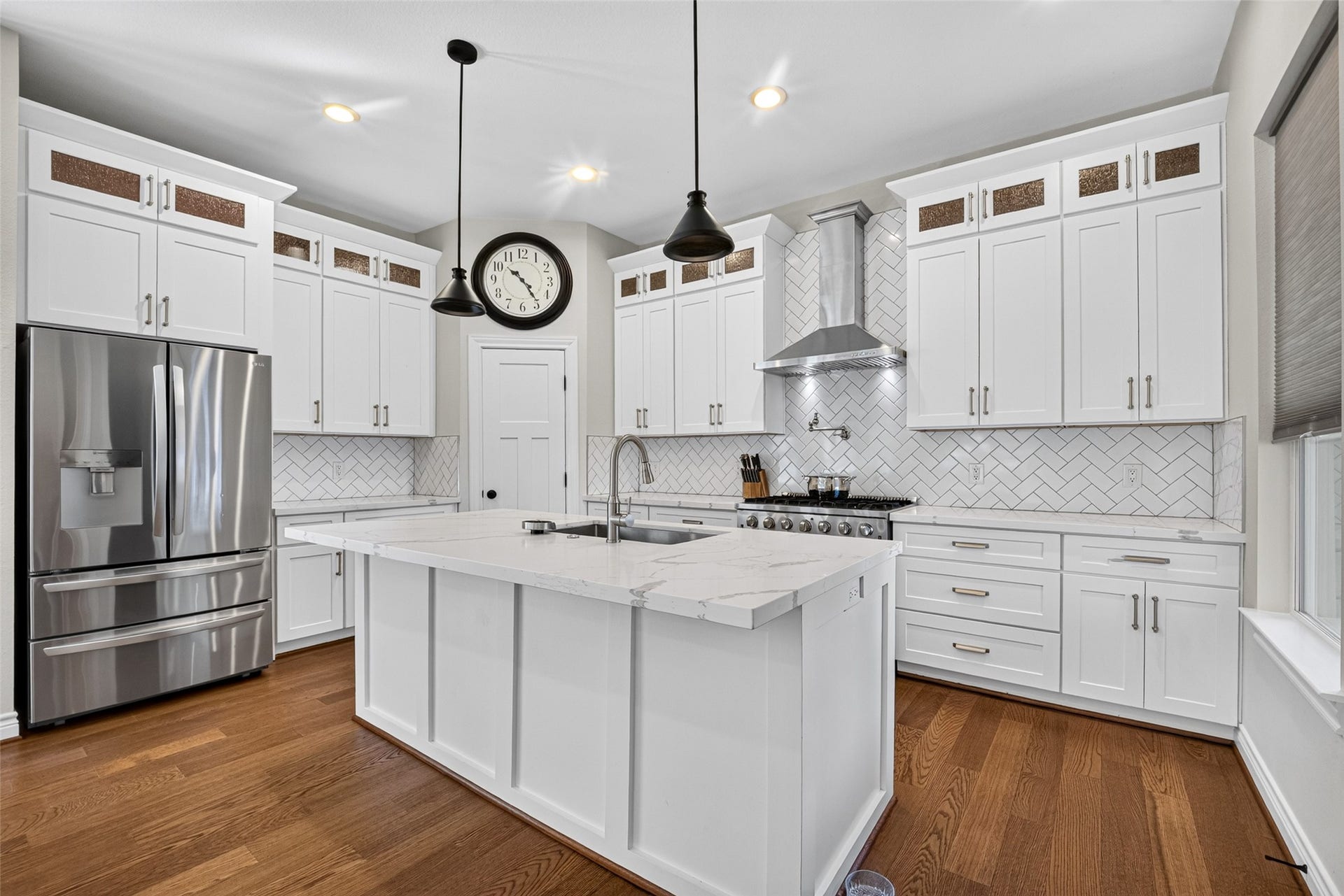 107.5 Shirleen Drive, Seabrook, TX 77586 107.5 Shirleen Drive, Seabrook, TX 77586