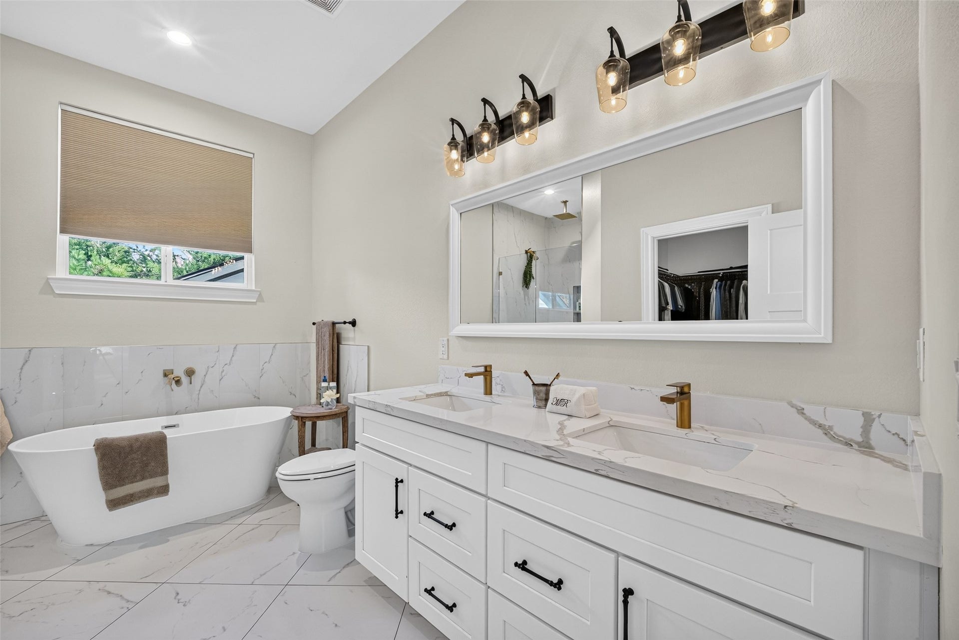 107.5 Shirleen Drive, Seabrook, TX 77586 107.5 Shirleen Drive, Seabrook, TX 77586
