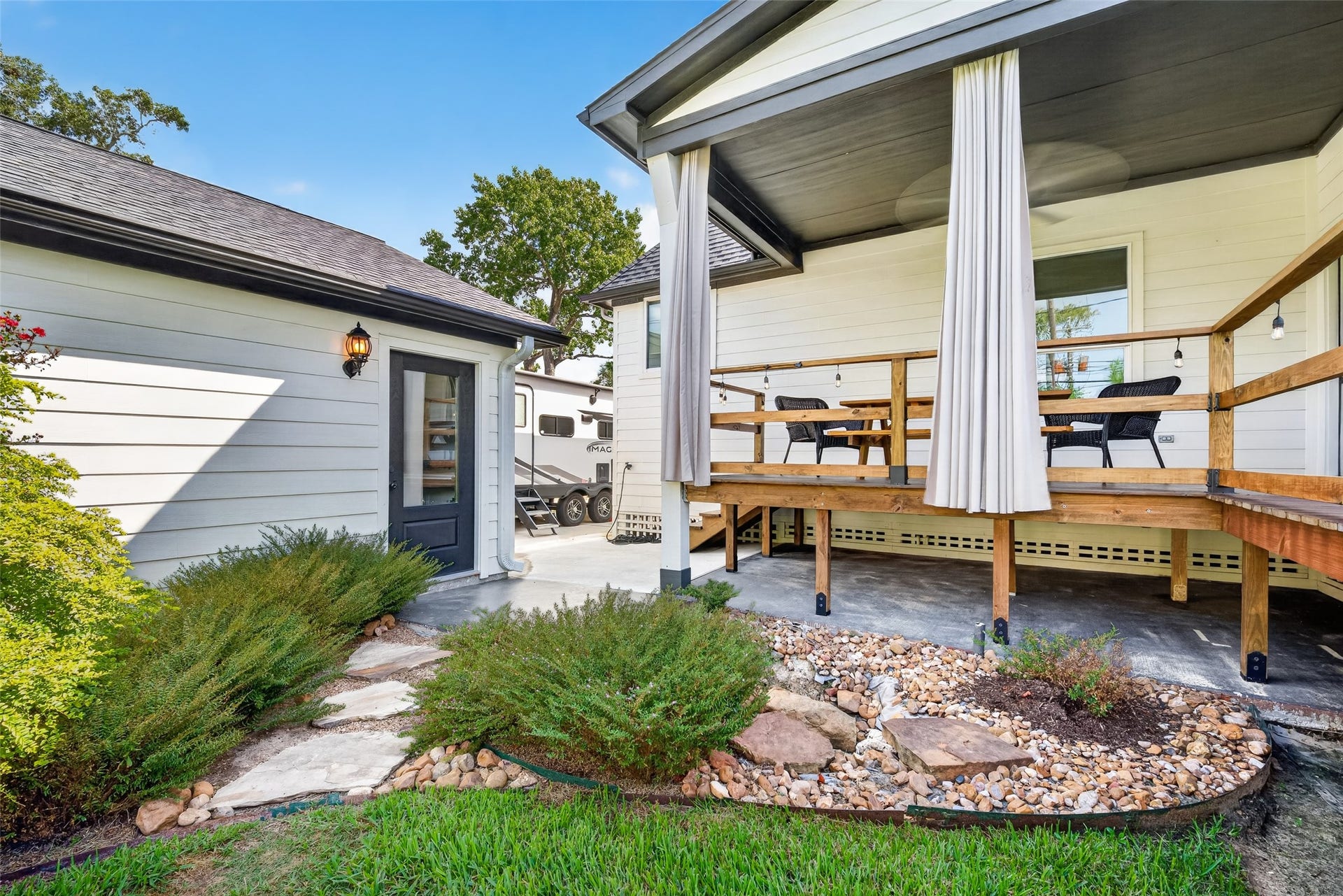 107.5 Shirleen Drive, Seabrook, TX 77586 107.5 Shirleen Drive, Seabrook, TX 77586