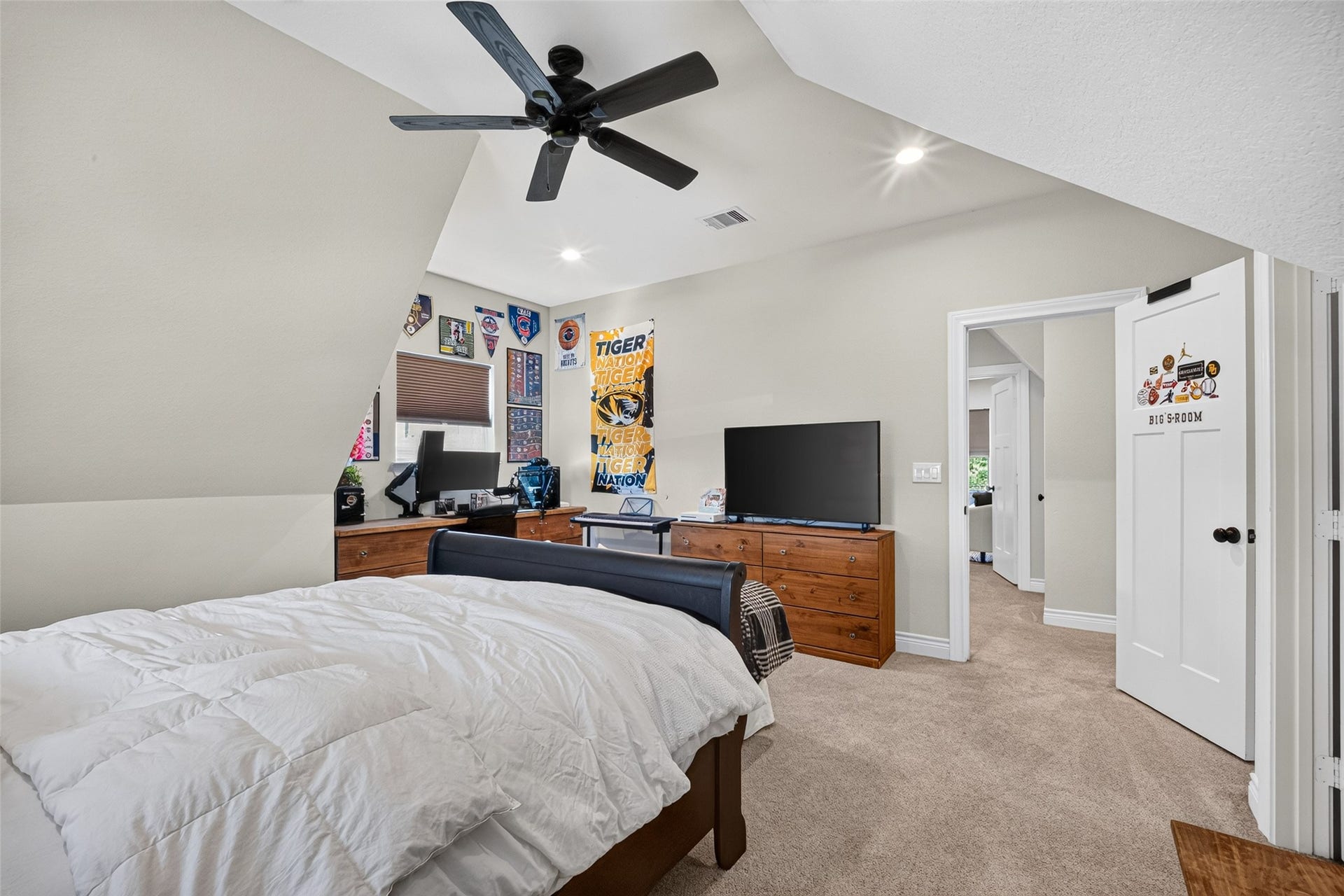 107.5 Shirleen Drive, Seabrook, TX 77586 107.5 Shirleen Drive, Seabrook, TX 77586