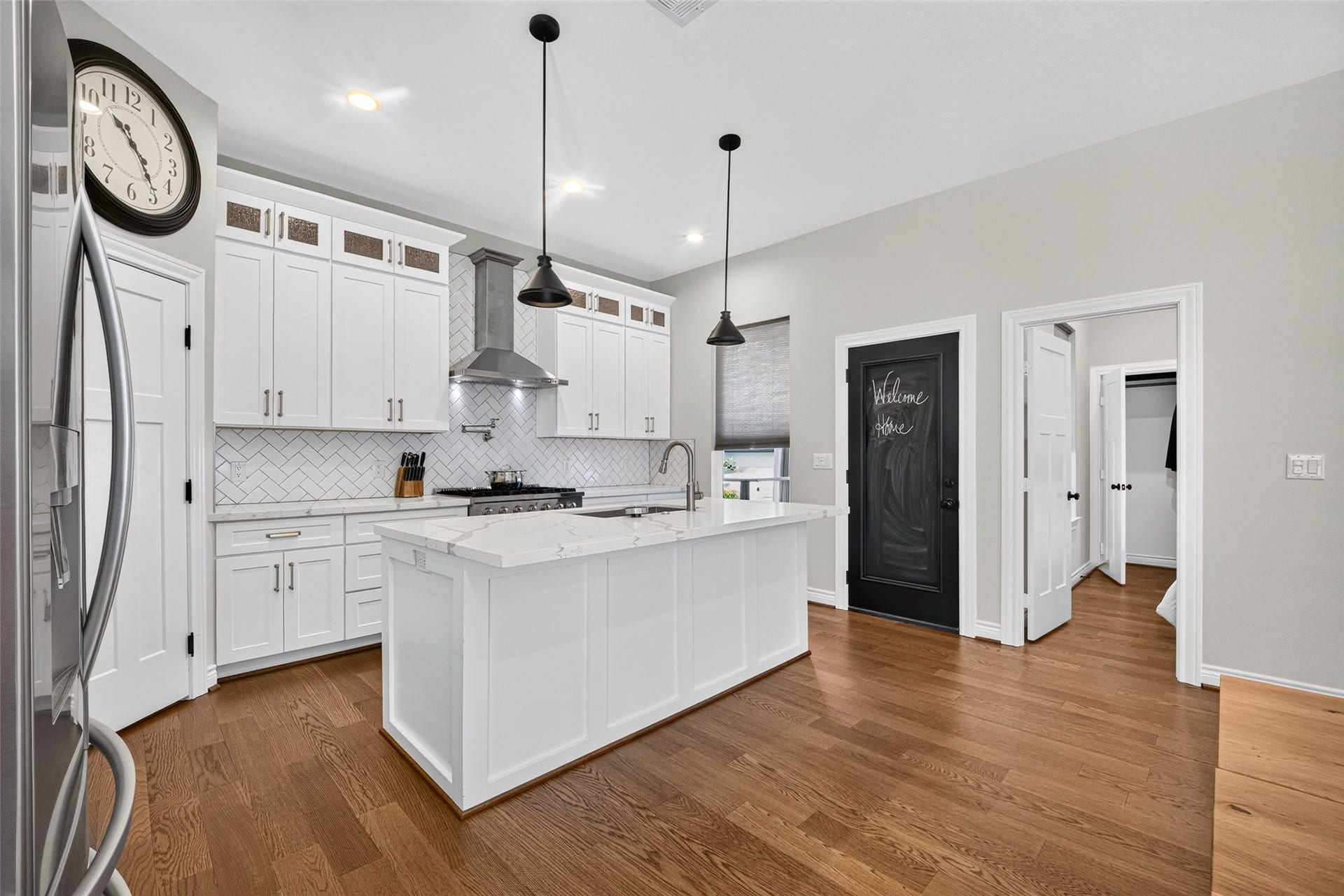 107.5 Shirleen Drive, Seabrook, TX 77586 107.5 Shirleen Drive, Seabrook, TX 77586