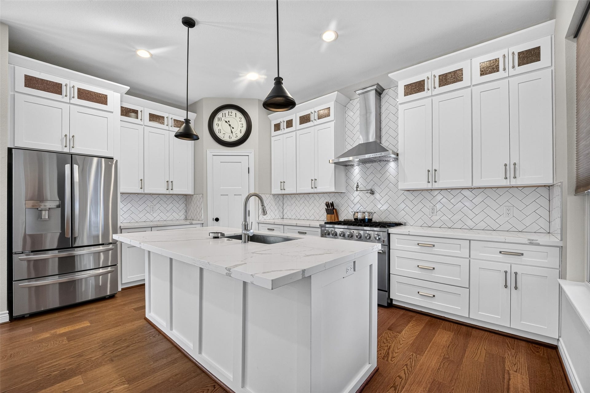 107.5 Shirleen Drive, Seabrook, TX 77586 107.5 Shirleen Drive, Seabrook, TX 77586