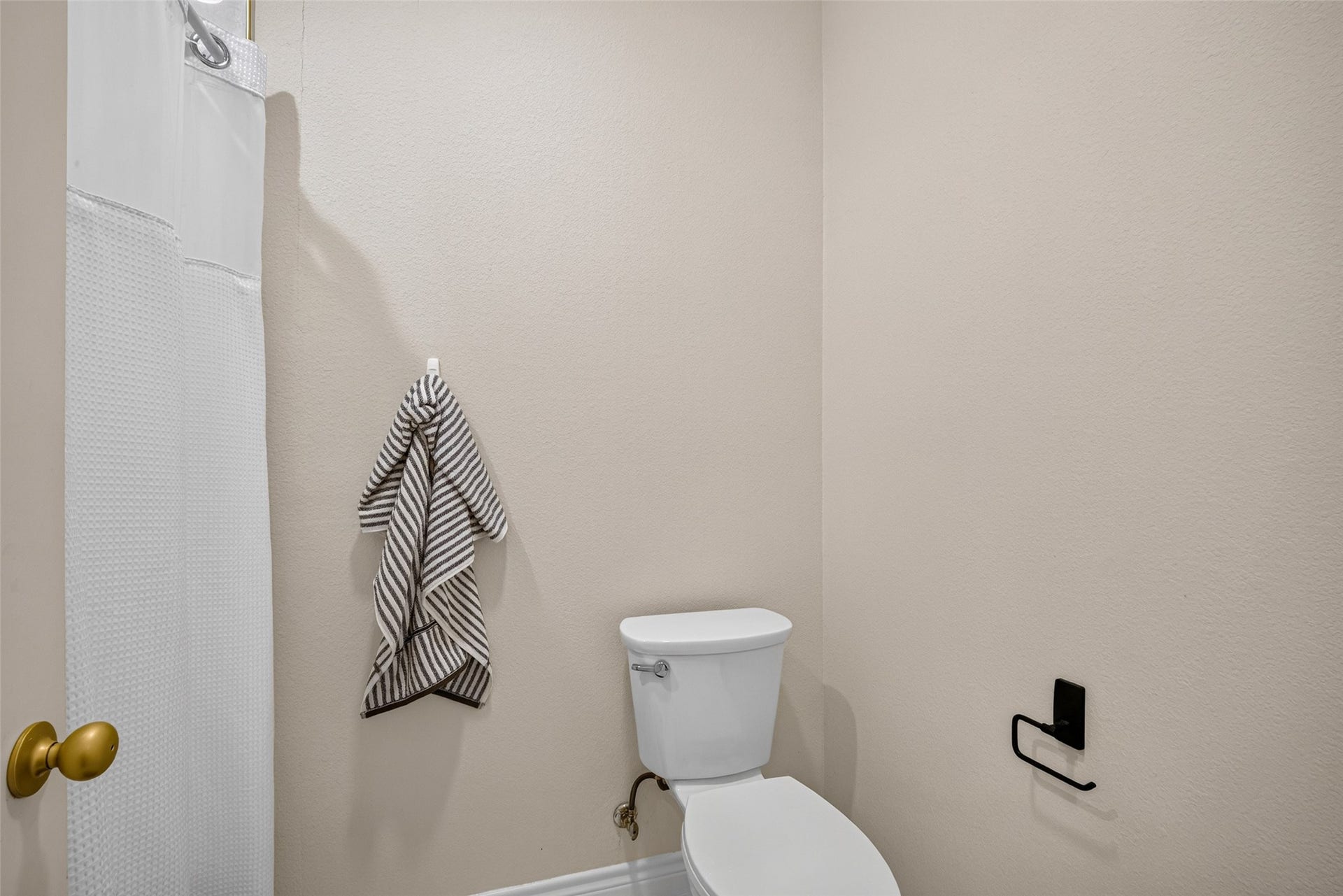 107.5 Shirleen Drive, Seabrook, TX 77586 107.5 Shirleen Drive, Seabrook, TX 77586