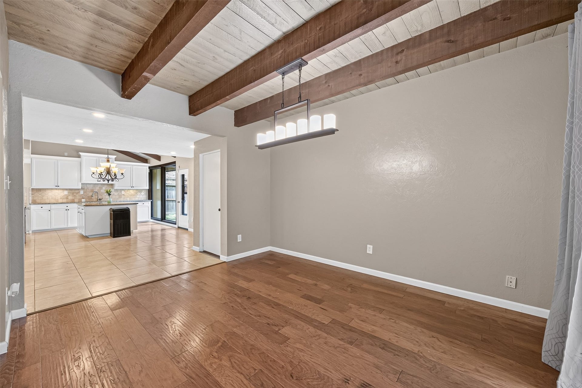 23610 Creekview Drive, Spring, TX 77389 23610 Creekview Drive, Spring, TX 77389