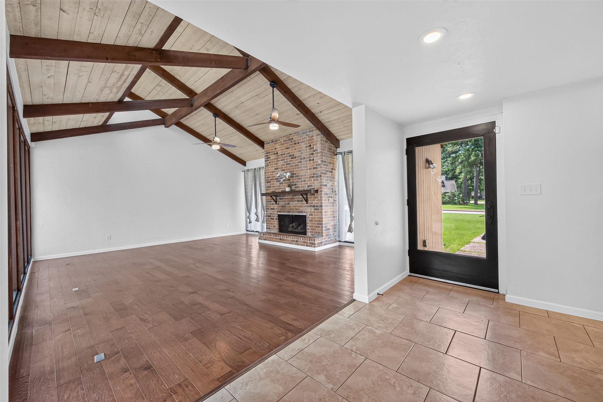 23610 Creekview Drive, Spring, TX 77389 23610 Creekview Drive, Spring, TX 77389