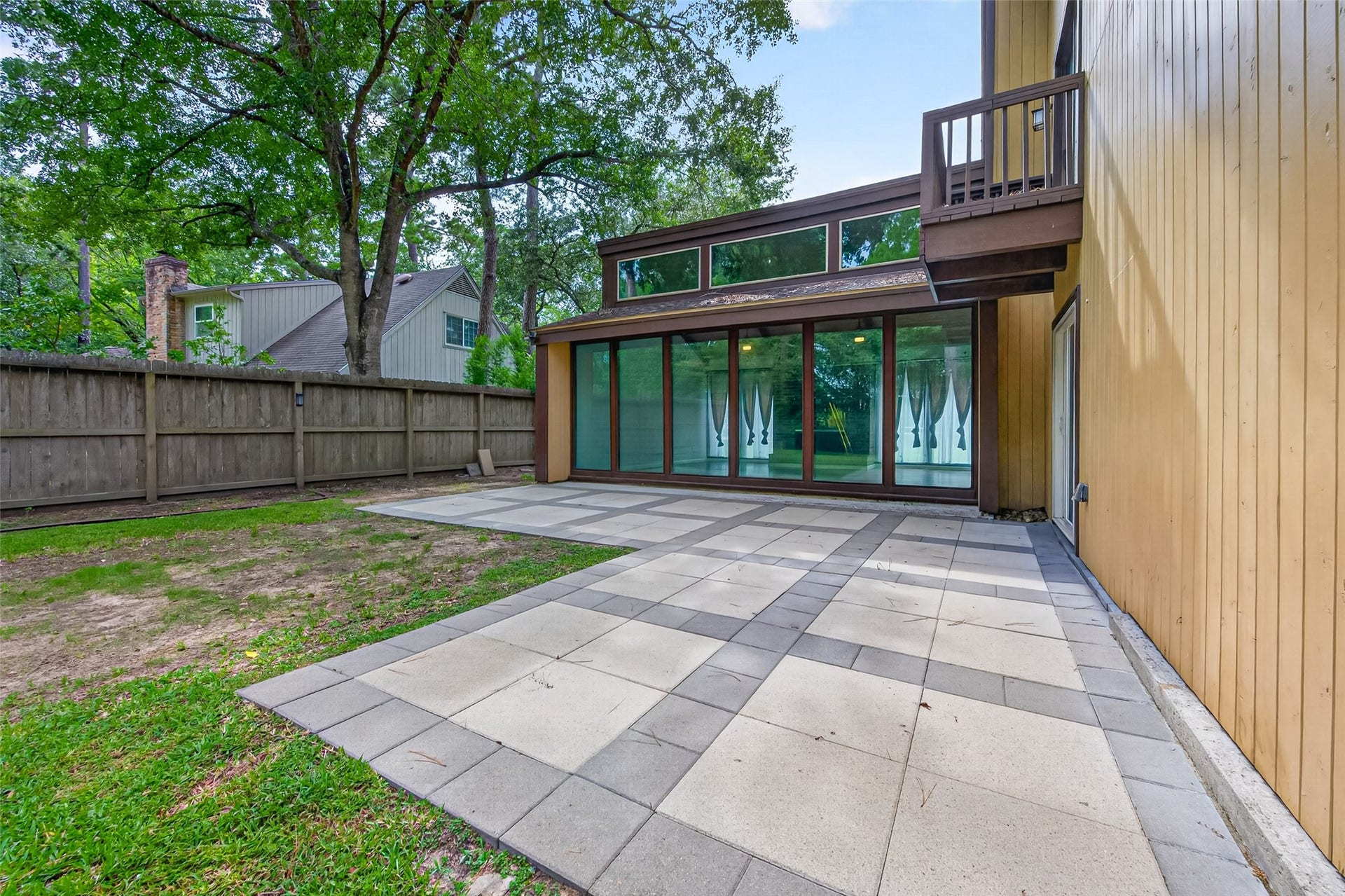 23610 Creekview Drive, Spring, TX 77389 23610 Creekview Drive, Spring, TX 77389