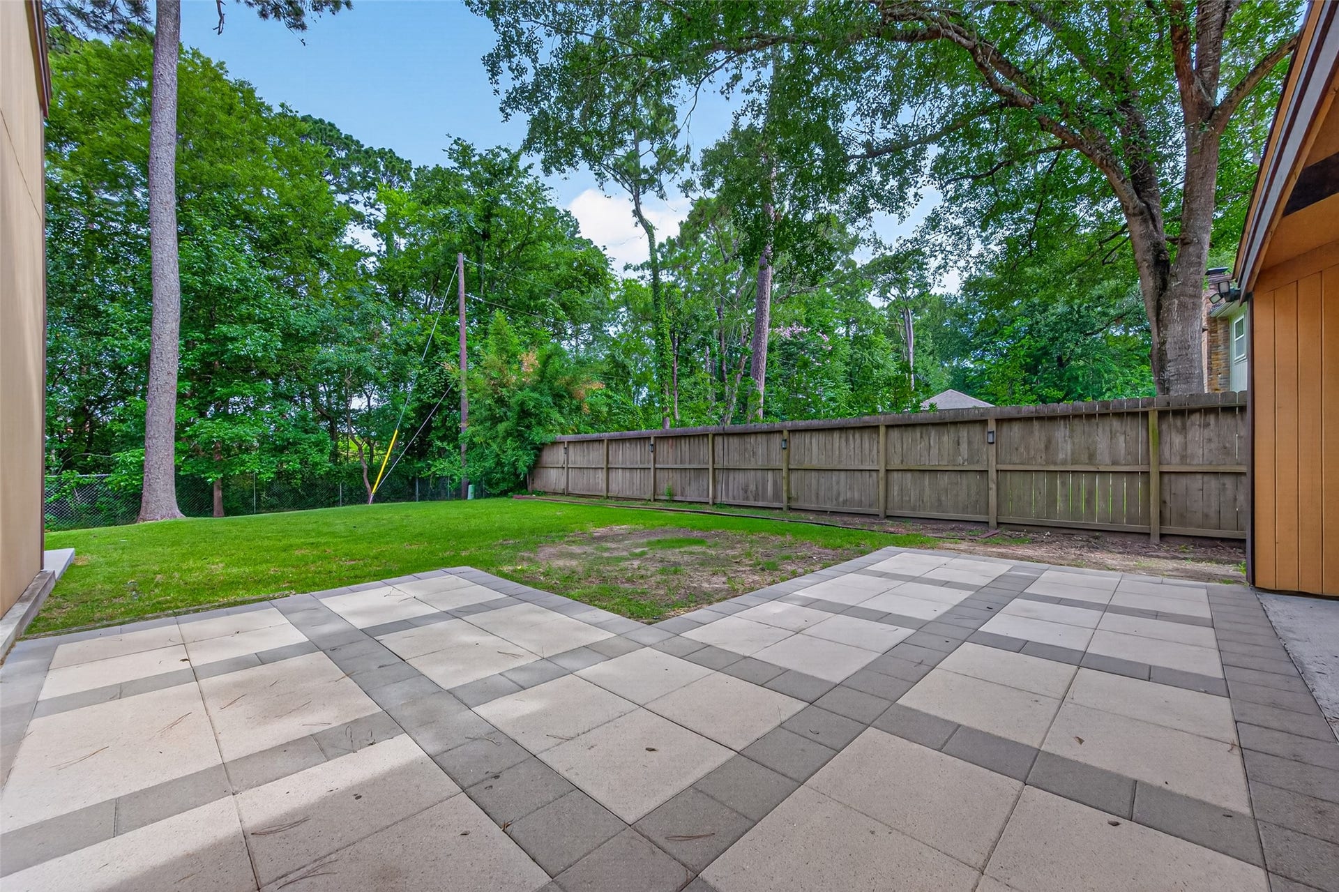 23610 Creekview Drive, Spring, TX 77389 23610 Creekview Drive, Spring, TX 77389
