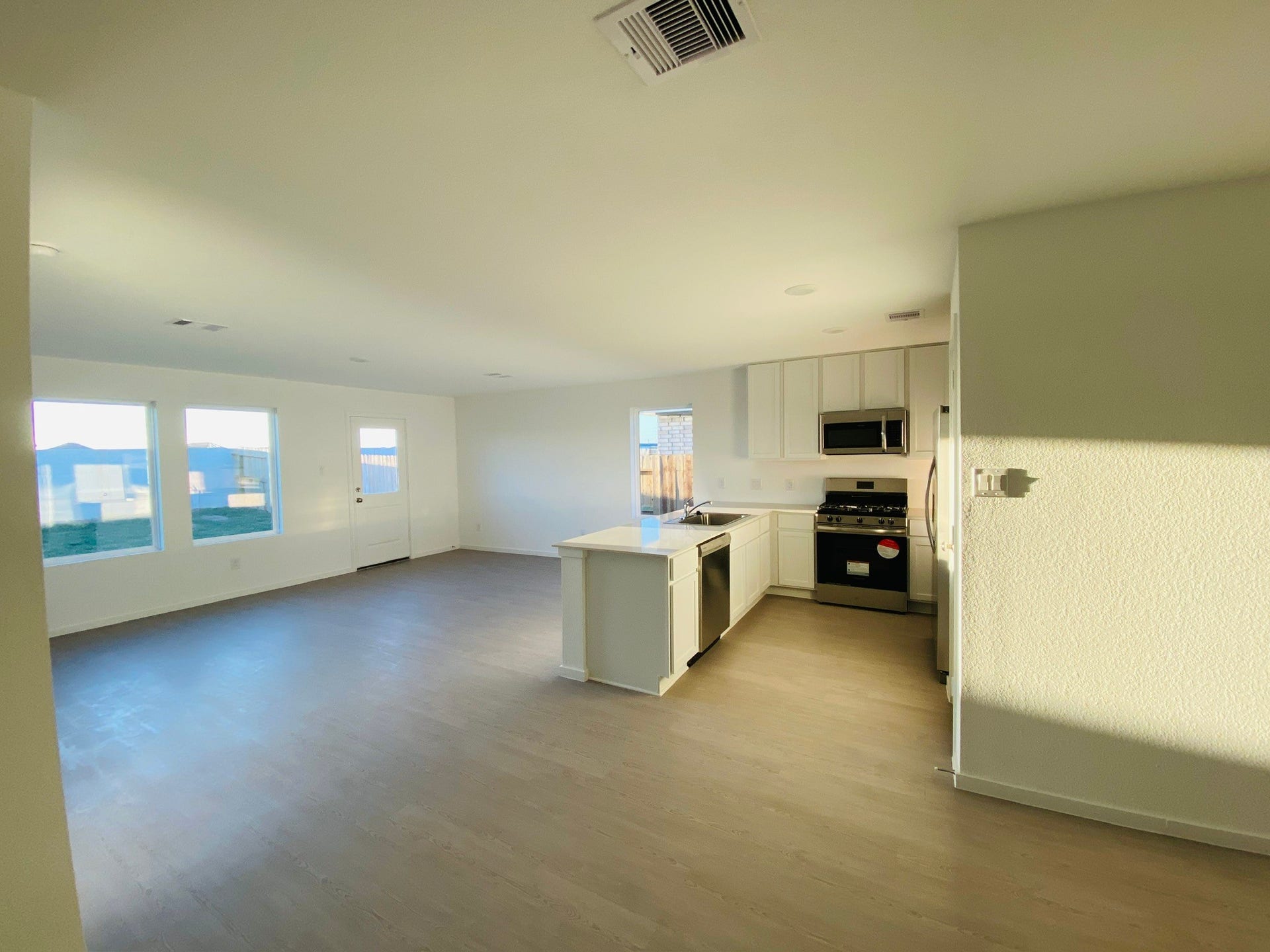6611 Sassafras Green Drive, Katy, TX 77493