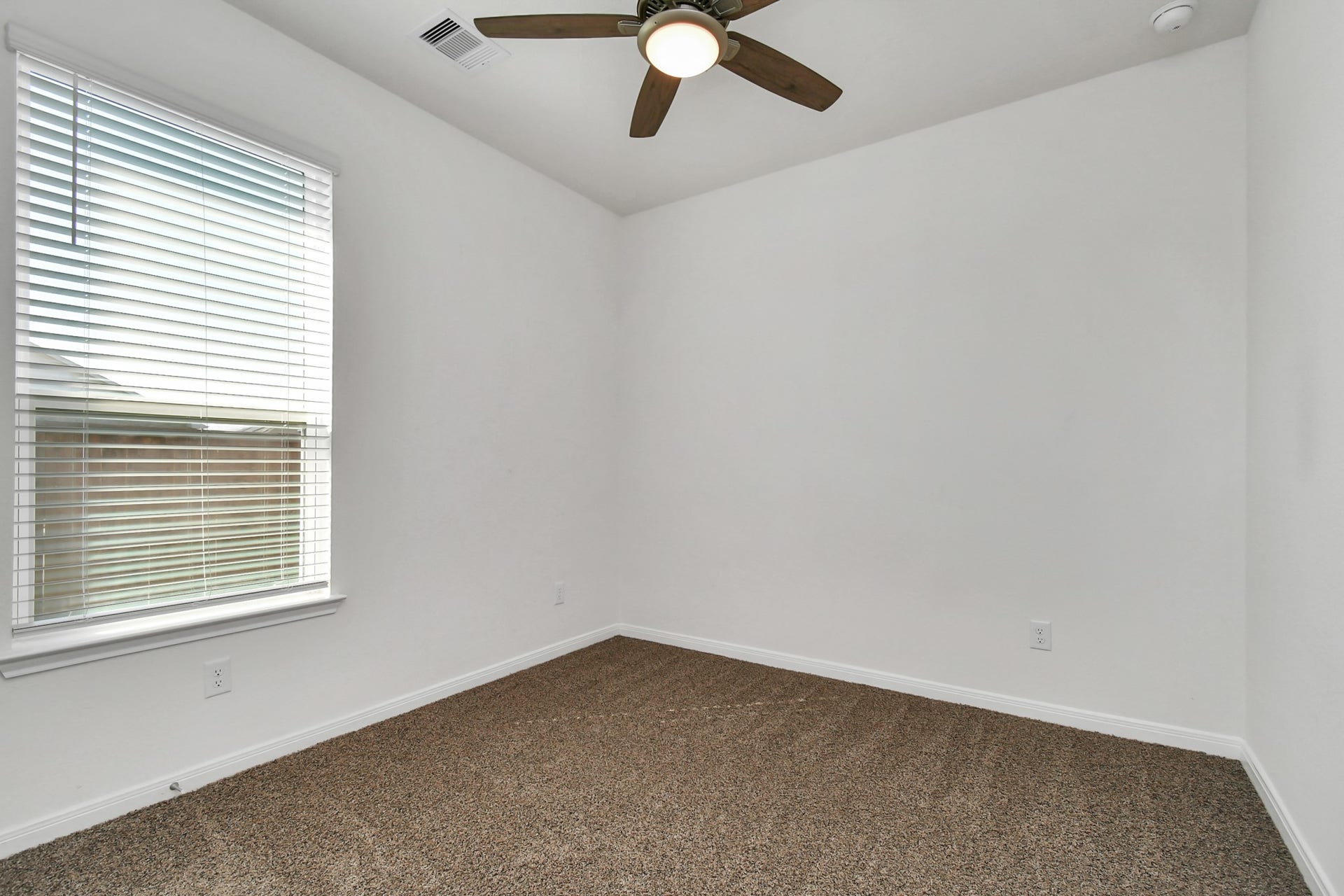 10326 Mount Winchell Drive, Rosharon, TX 77583
