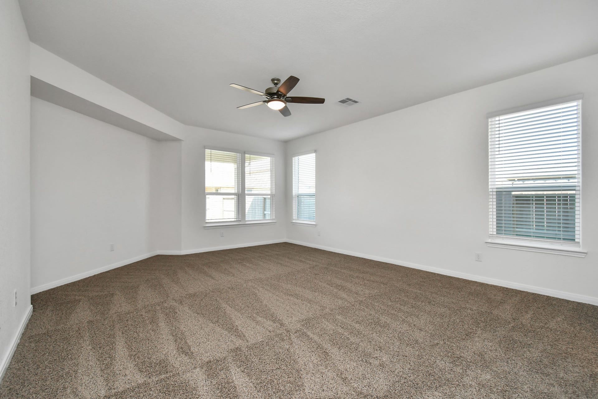 10326 Mount Winchell Drive, Rosharon, TX 77583