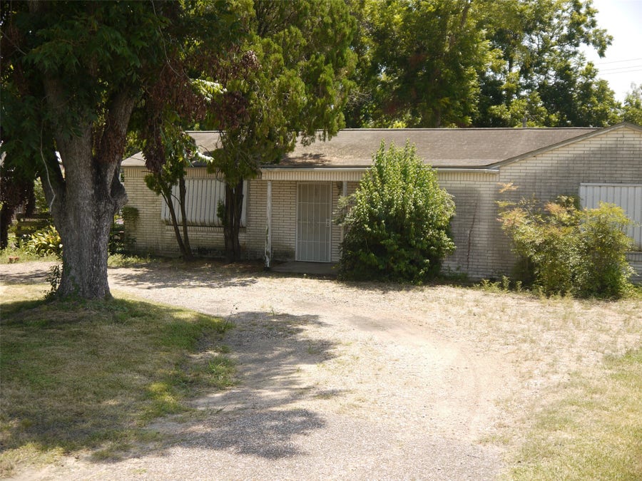 Property photo for 9309 Emnora Lane, Houston, TX
