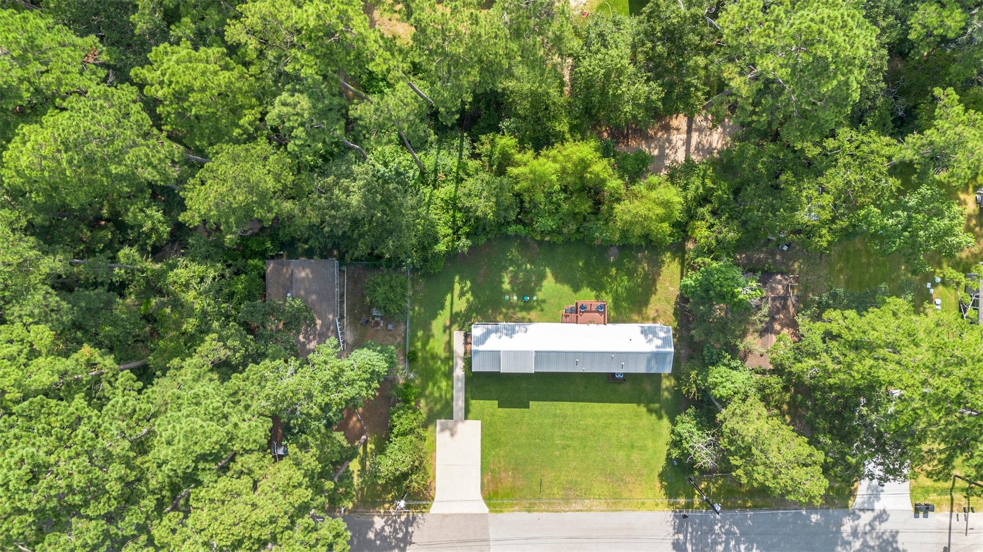 15678 Aspen Drive, Montgomery, TX 77356 15678 Aspen Drive, Montgomery, TX 77356