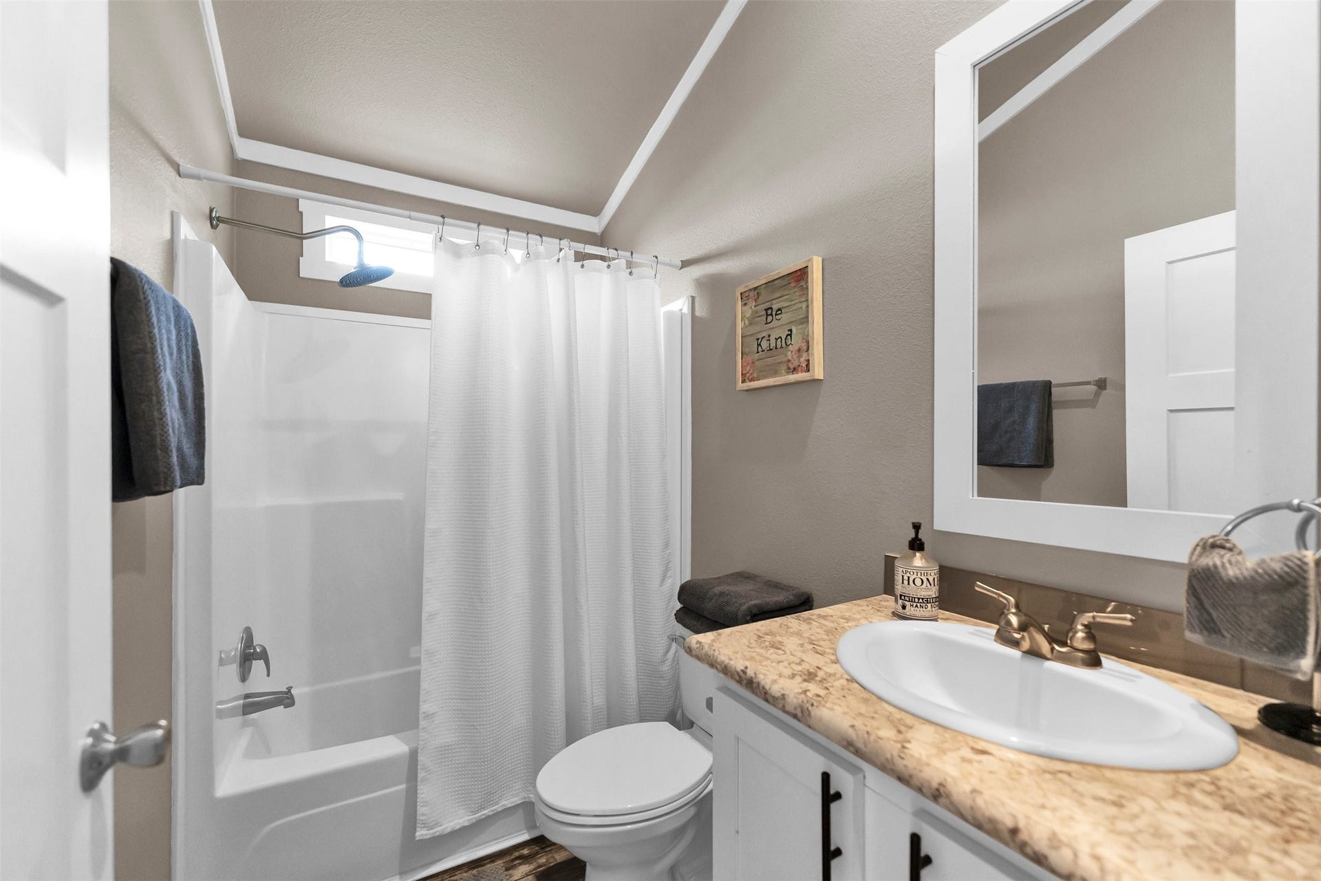15678 Aspen Drive, Montgomery, TX 77356 15678 Aspen Drive, Montgomery, TX 77356
