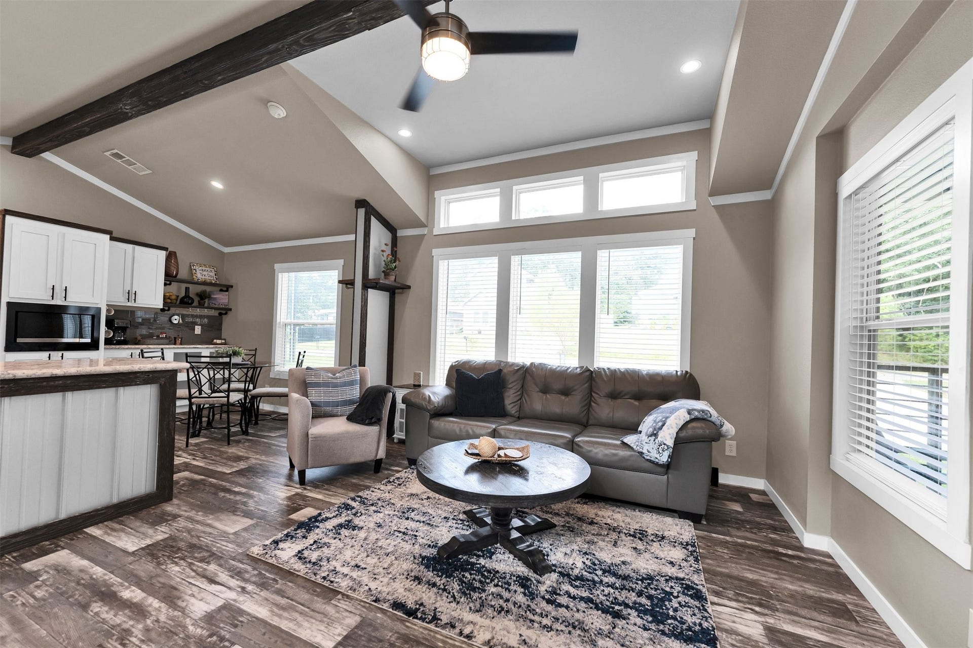 15678 Aspen Drive, Montgomery, TX 77356 15678 Aspen Drive, Montgomery, TX 77356