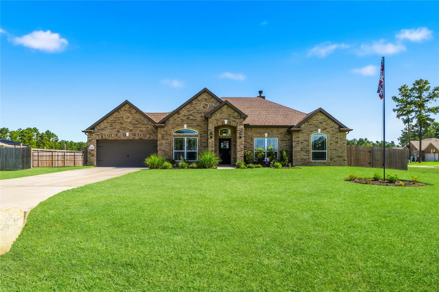 Property photo for 16465 Stonewall Street, Conroe, TX