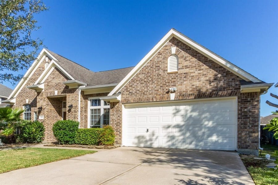 Property photo for 18010 Gable Oak Lane, Cypress, TX