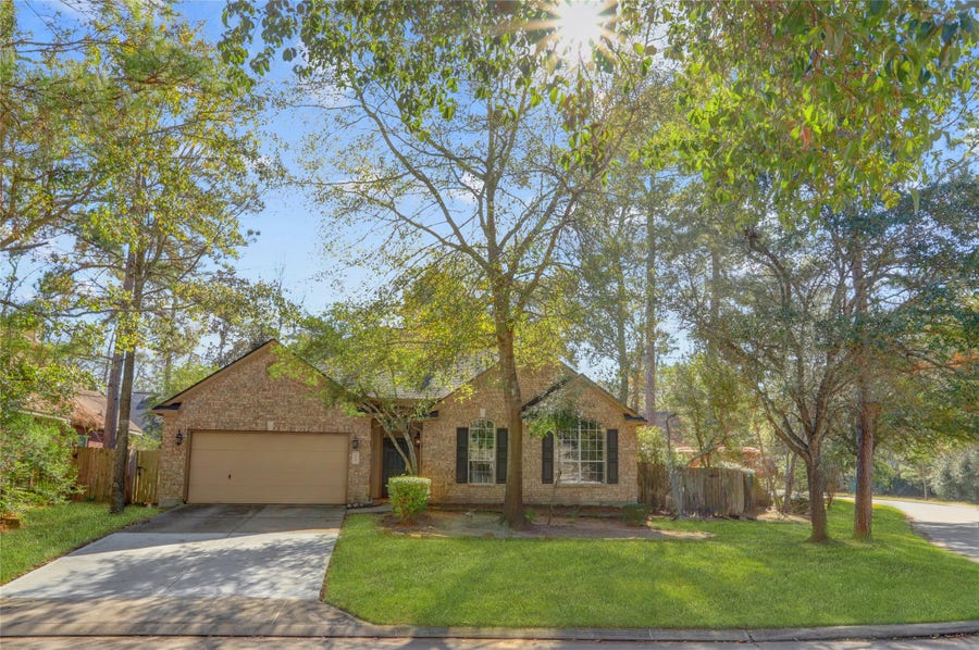 Property photo for 124 S Brooksedge Circle, The Woodlands, TX